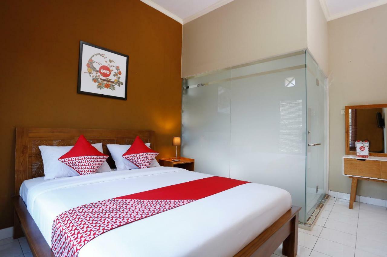 Oyo 1072 Kampung Condro Wulan Guesthouse Maguwo Dış mekan fotoğraf