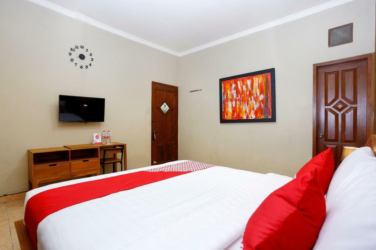Oyo 1072 Kampung Condro Wulan Guesthouse Maguwo Dış mekan fotoğraf