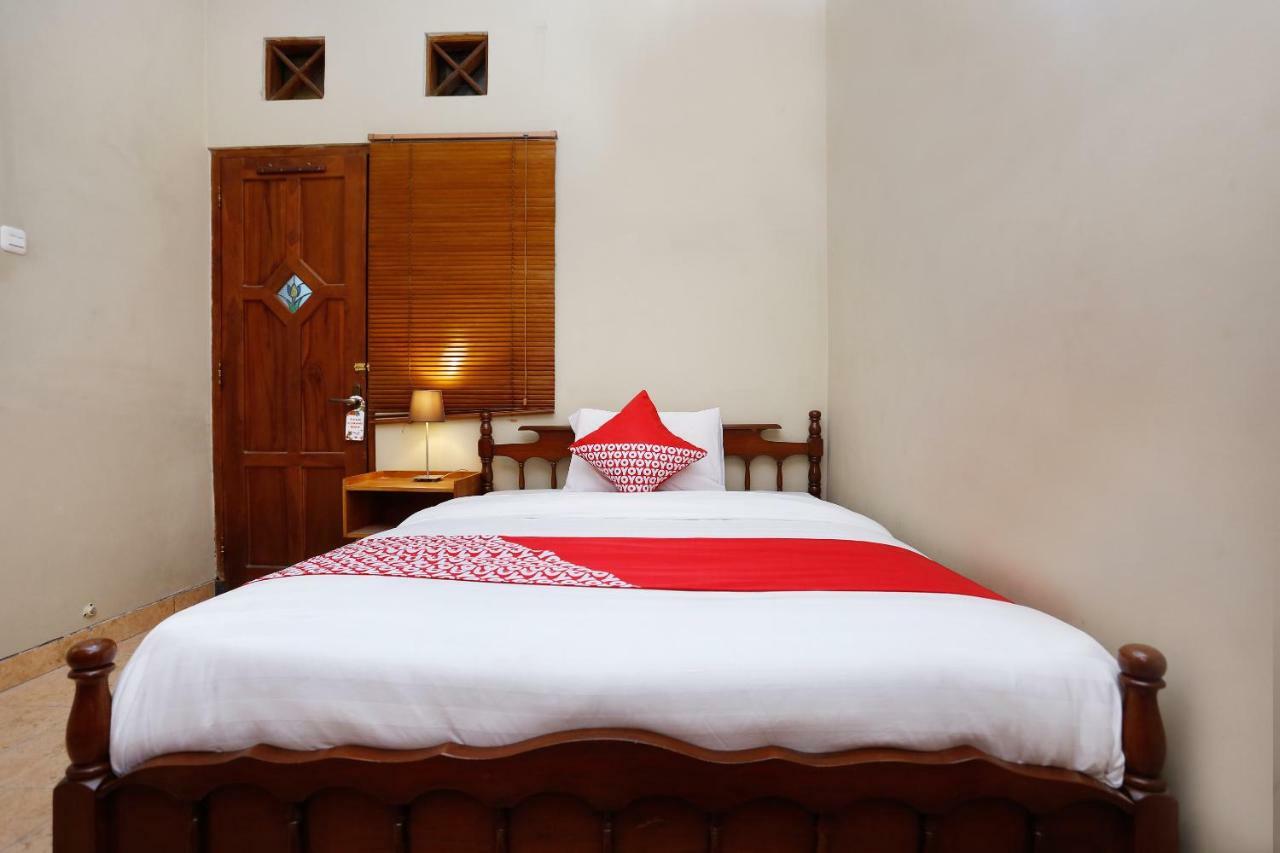Oyo 1072 Kampung Condro Wulan Guesthouse Maguwo Dış mekan fotoğraf