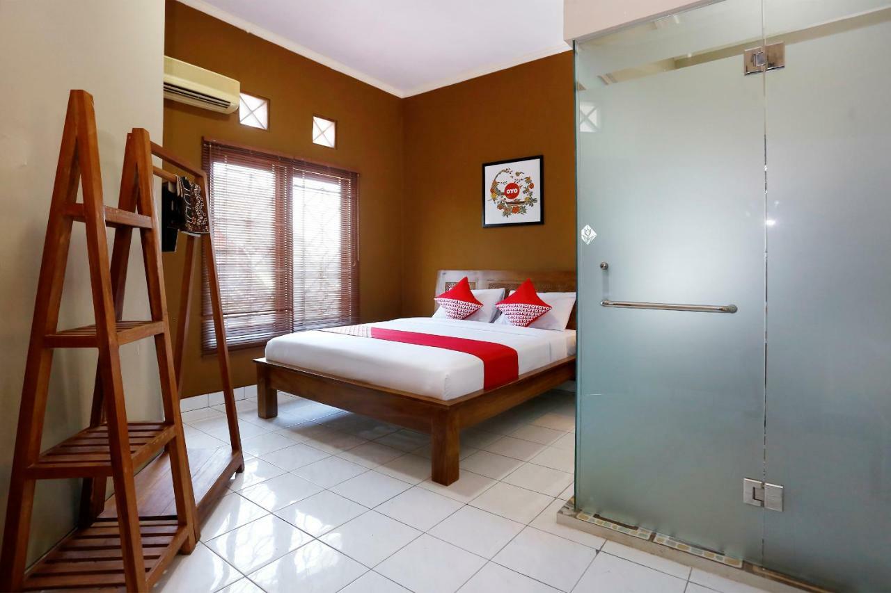 Oyo 1072 Kampung Condro Wulan Guesthouse Maguwo Dış mekan fotoğraf